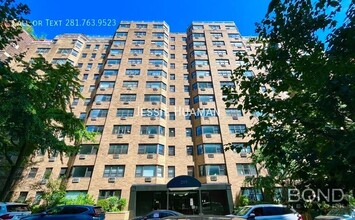 Building Photo - 219 E 69th St