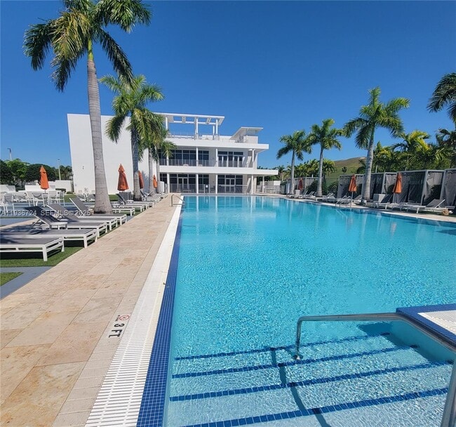 Building Photo - 6412 NW 105th Pl