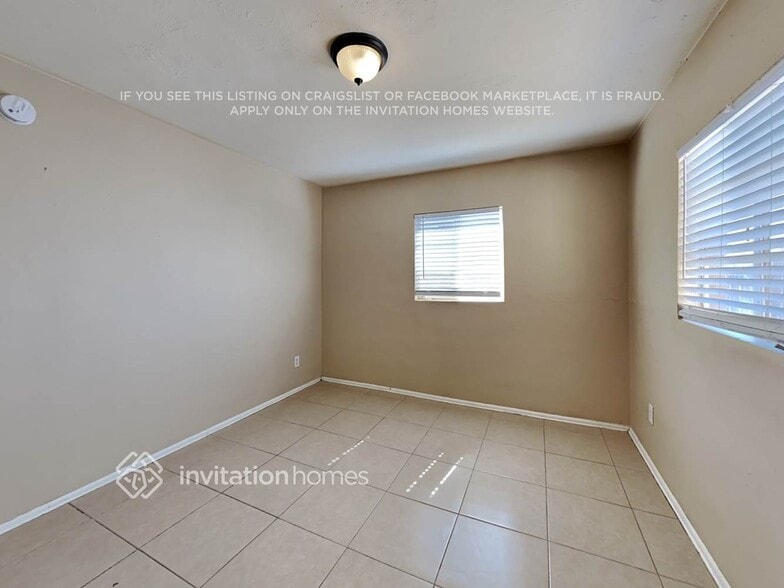 Building Photo - 6242 N 23rd Ave