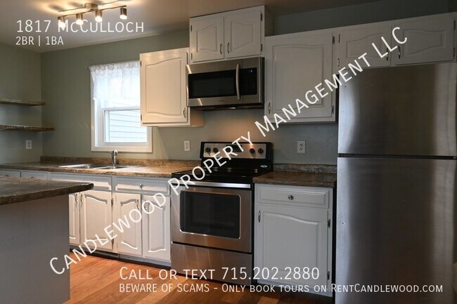 Building Photo - Pet Friendly 2-Bedroom Home w/ Garage & La...