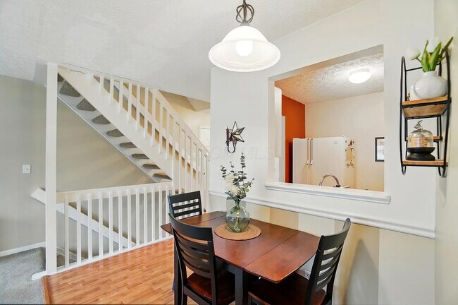 Building Photo - 1630 Holland Dr