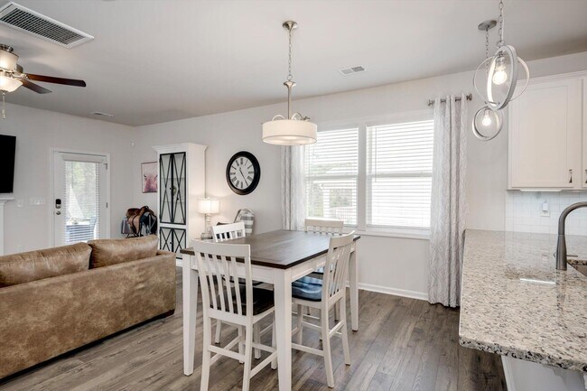 Building Photo - 6170 High Top Ln