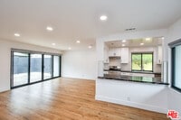 Building Photo - 270 Grace Dr