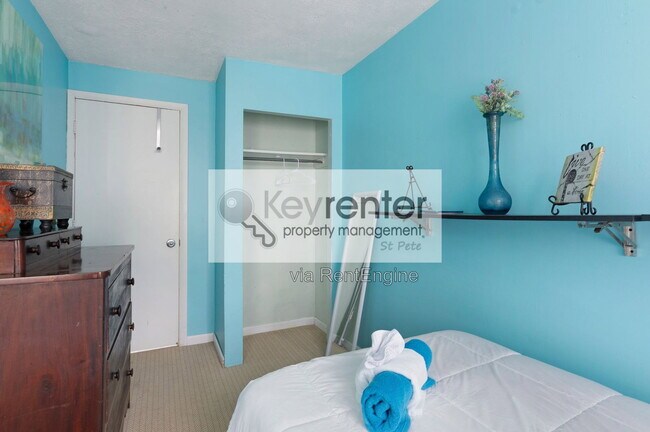 Building Photo - 3860 Burlington Ave N