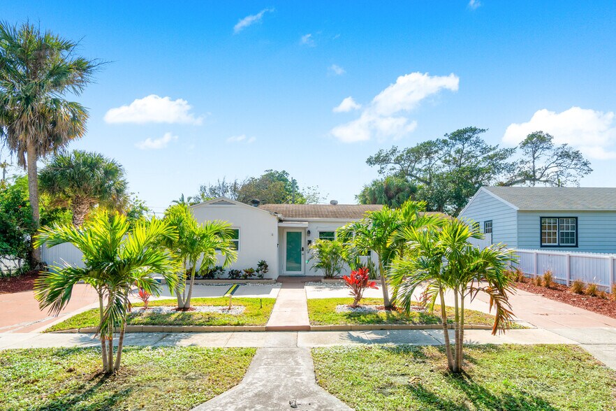 Primary Photo - 814 Franklin Rd