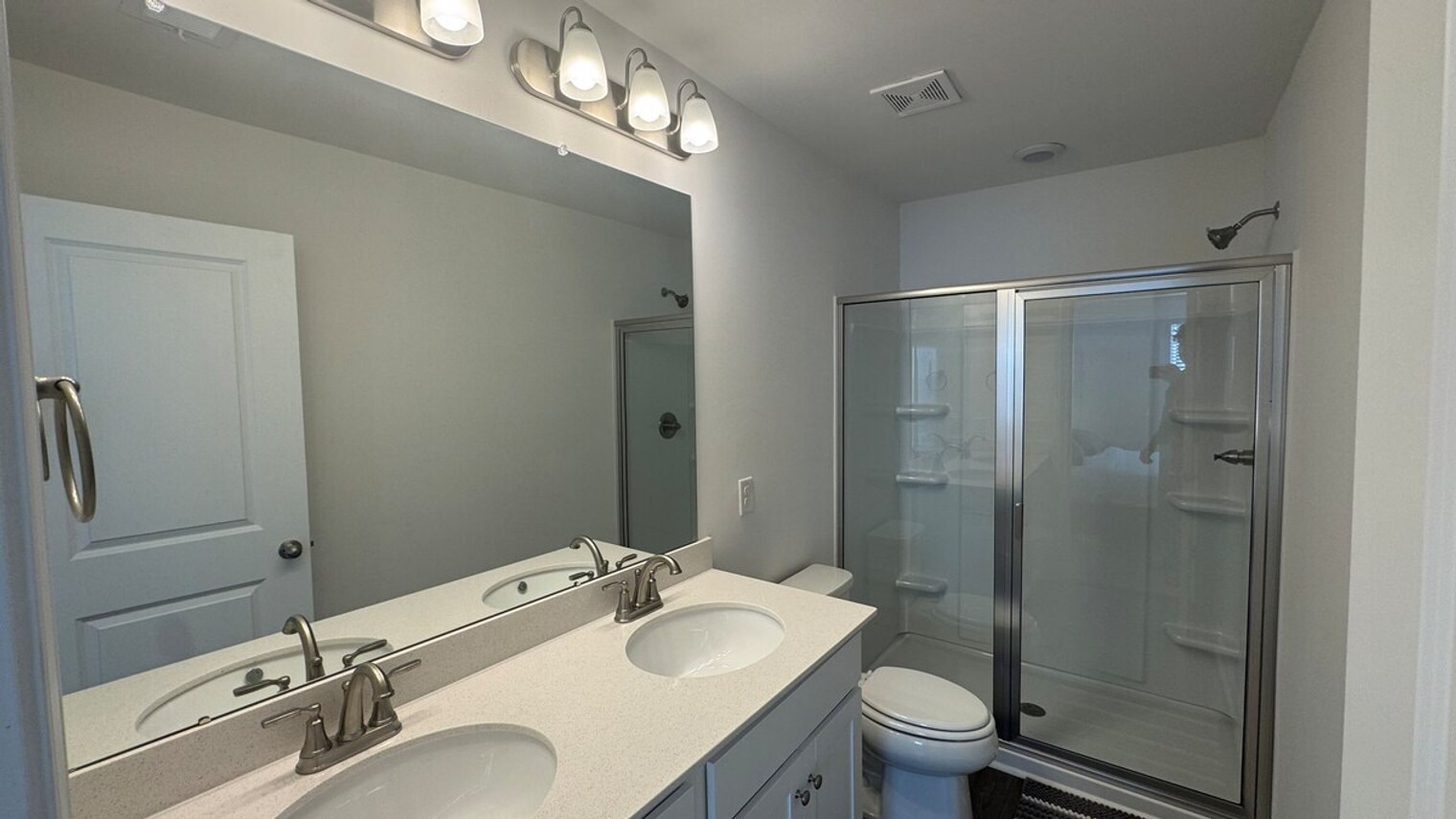 Building Photo - 157 Roxanne Dr