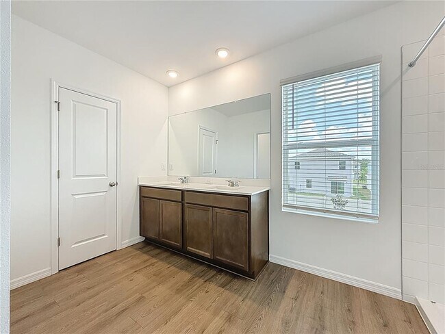 Building Photo - 35541 Kinsey Pt