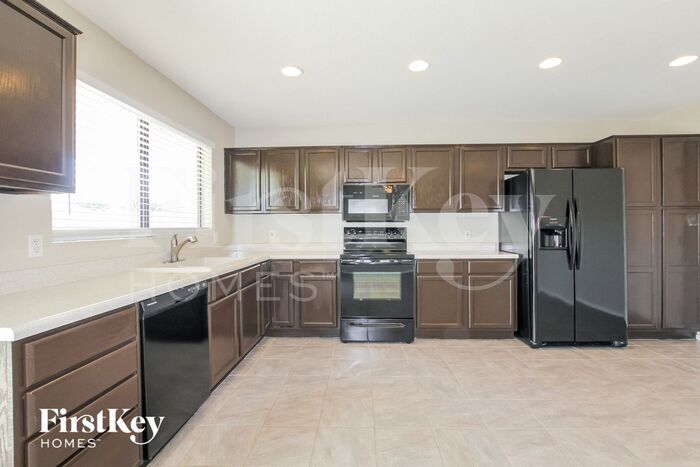 Building Photo - 2733 W Villa Rita Dr