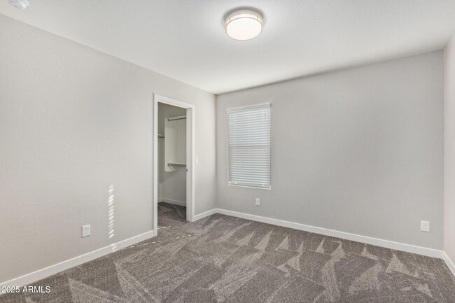 Building Photo - 2927 W Westland Rd