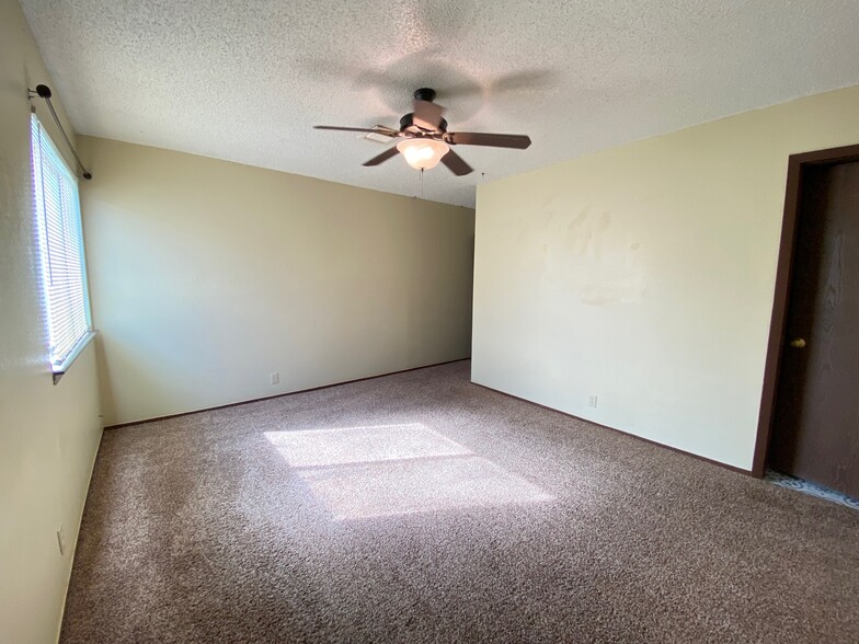 Building Photo - 9630 Hefner Village Blvd