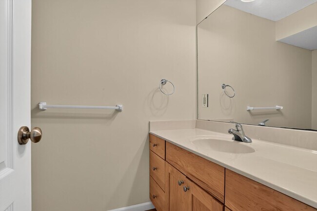 Building Photo - 15914 W 91st Terrace