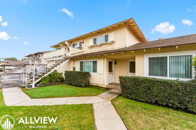 Building Photo - 16572 Sabot Ln