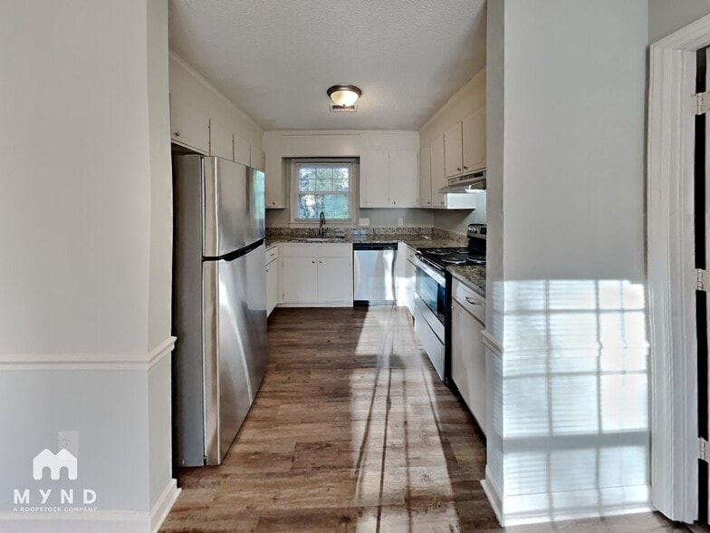 Building Photo - 6513 Old Meadow Rd