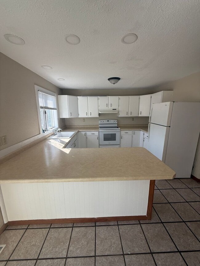 Building Photo - 4 bedroom 1.5 bath house in Tama Iowa