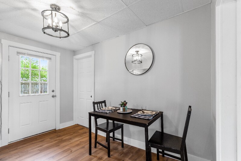 Building Photo - 231 Murray St SE