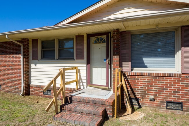Building Photo - 1008 Kaywood Dr