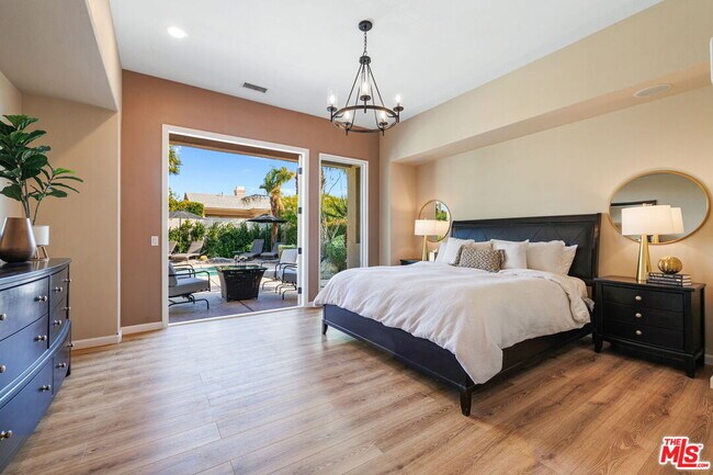 Building Photo - 4 Cartier Ct