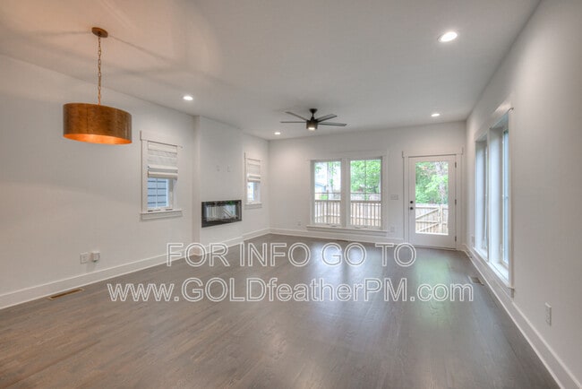 Building Photo - 709B 23rd St