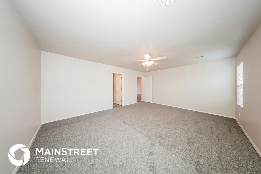 Building Photo - 7601 Lipizzan Rd