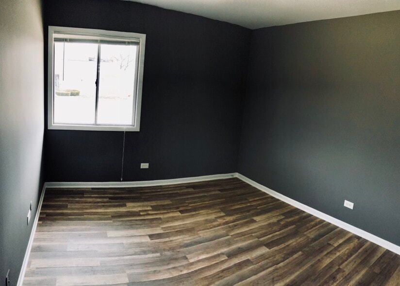Bedroom 2 - 6026 Kit Carson Dr