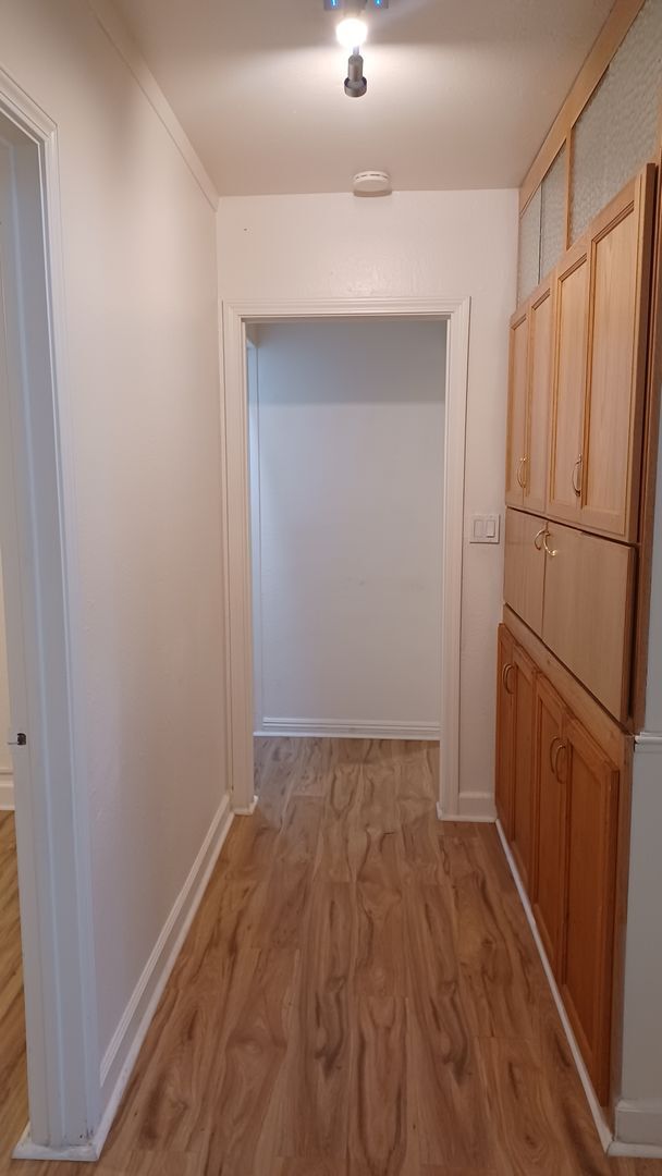 Building Photo - Single Level, Ground Floor, 3 Bed/1 Bath A...
