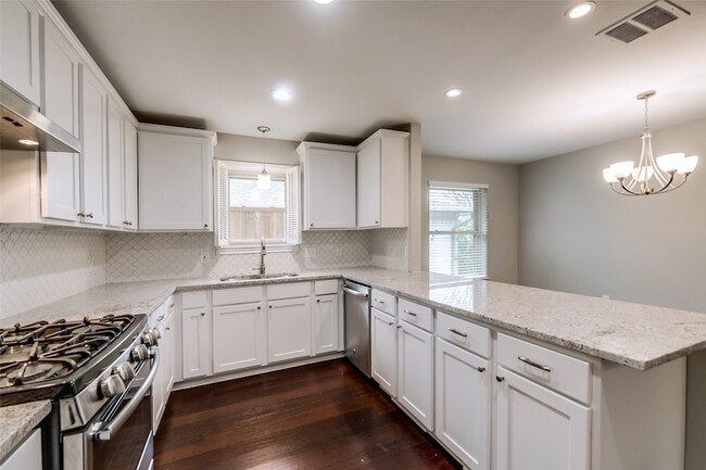 Building Photo - 6306 Highgate Ln