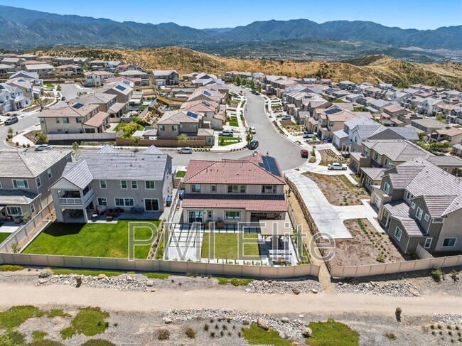 Building Photo - 28657 Windbreak Tr