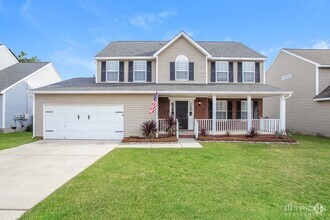 Building Photo - 661 Thornhill Dr