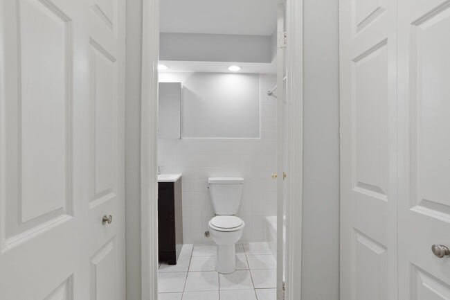 Interior Photo - The Sheridan Pratt
