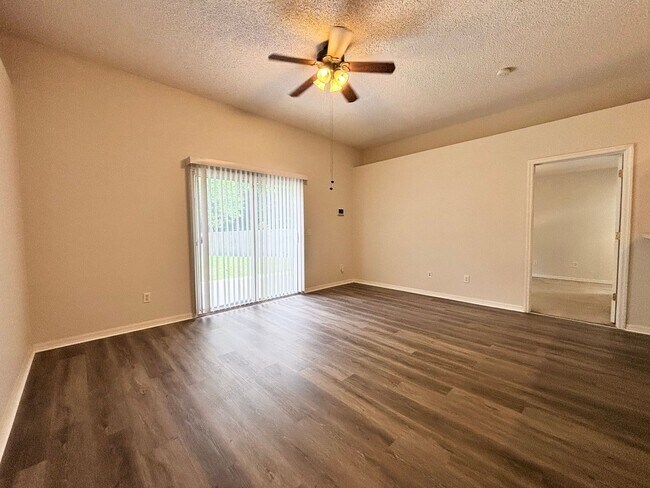 Building Photo - 312 Turtle Dove Dr