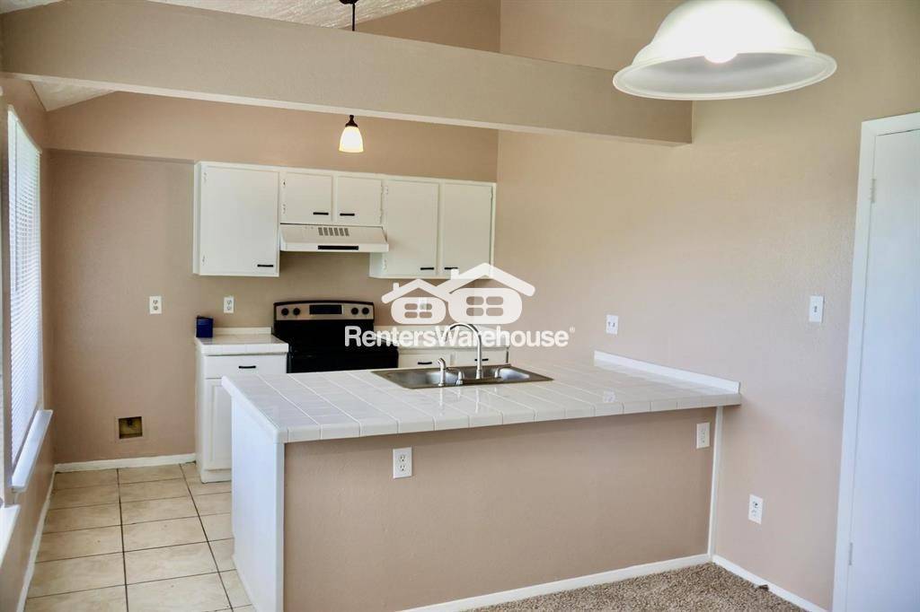 Building Photo - 14054 Towneway Dr