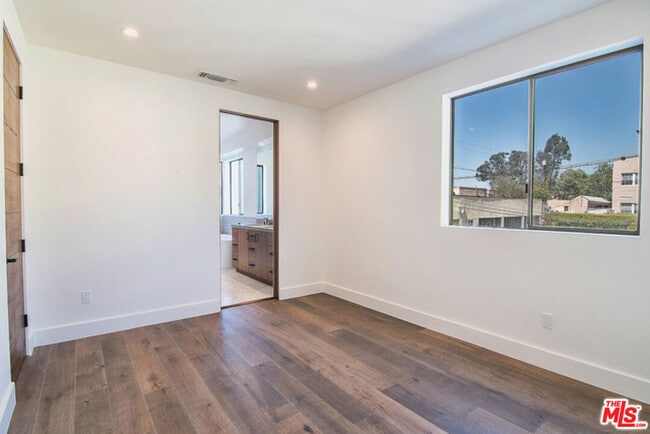 Building Photo - 5002 Patagonia Ct