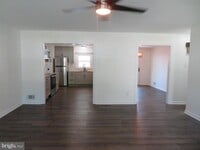 Building Photo - 7895 Pavilion Dr