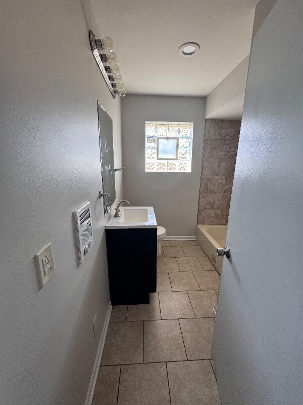 Building Photo - 1021 S 16th Ave