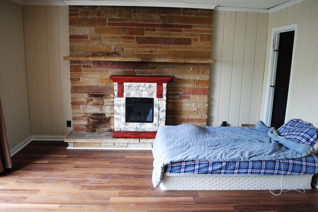 Building Photo - 100 Morris Ave