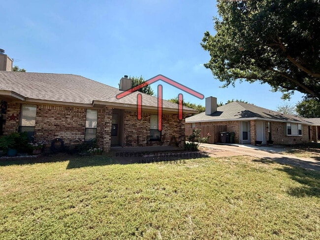 Primary Photo - 5431 Stagetrail Dr