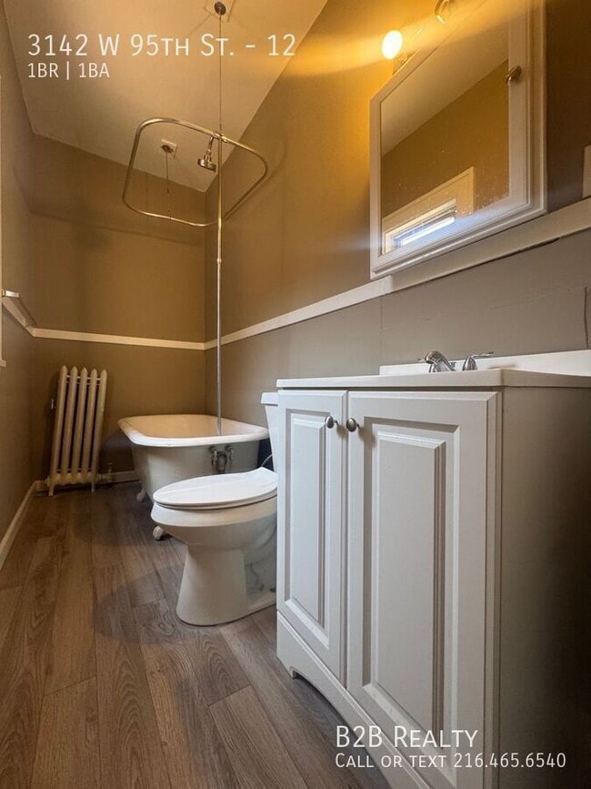 Building Photo - 3142 W 95th St