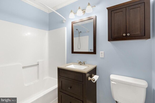 Building Photo - 941 New Market St