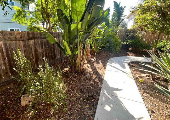 Building Photo - Beautifully Updated Home with Private Outdoor Space