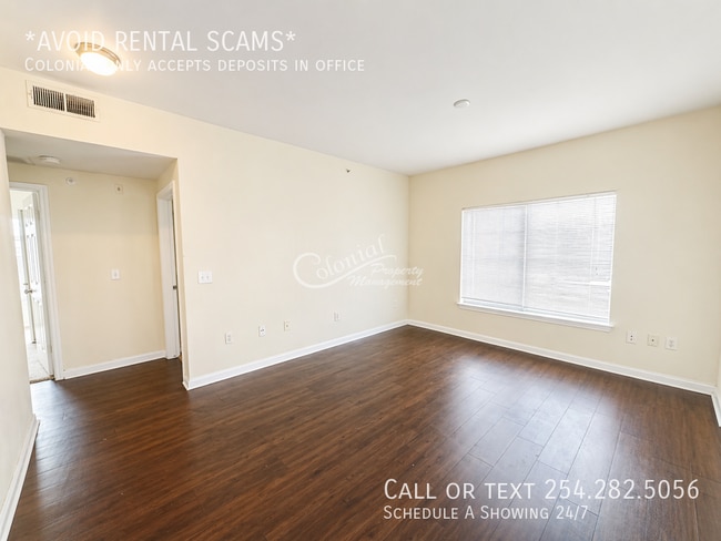 Building Photo - 2320 Gracy Farms Ln