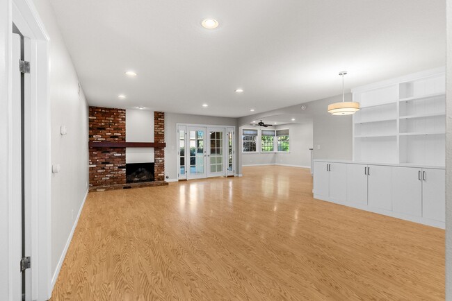 Building Photo - Garden Grove Gem: Your New Home Awaits on ...