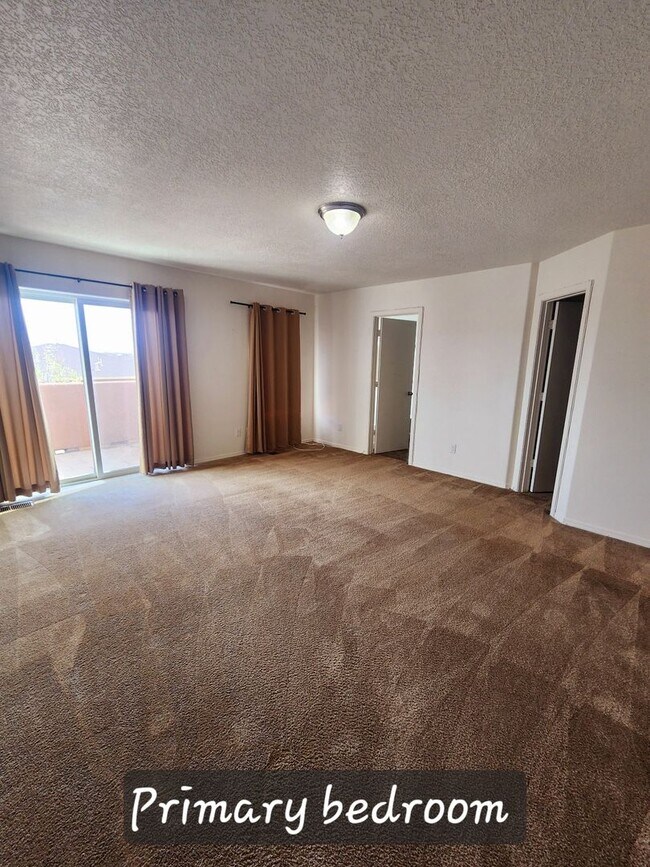 Building Photo - Spacious 4-Bedroom Home with Loft in Charm...