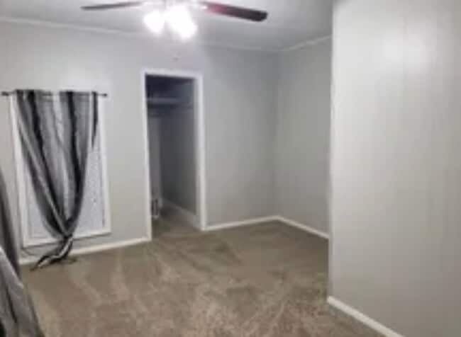 Building Photo - 140 N Meadow St