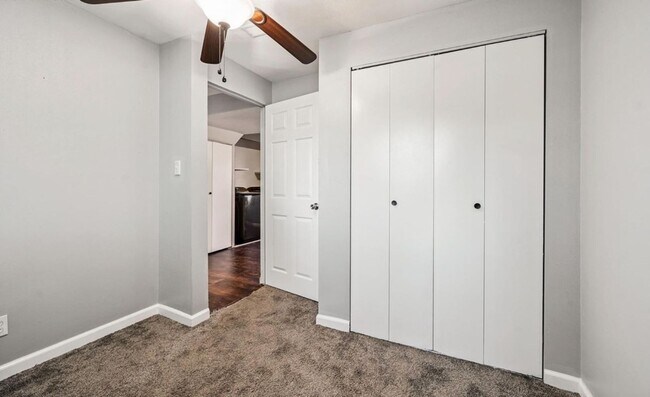 Building Photo - Beautiful 3 Bed, 2 Bath Split-Level Home w...