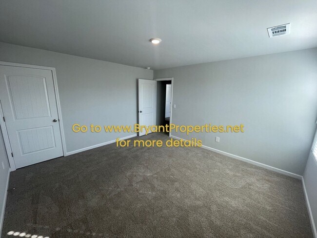 Building Photo - 1531 Rosewood Dr