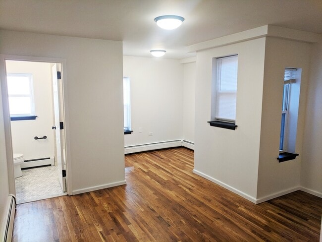 Building Photo - 63 Cannon St