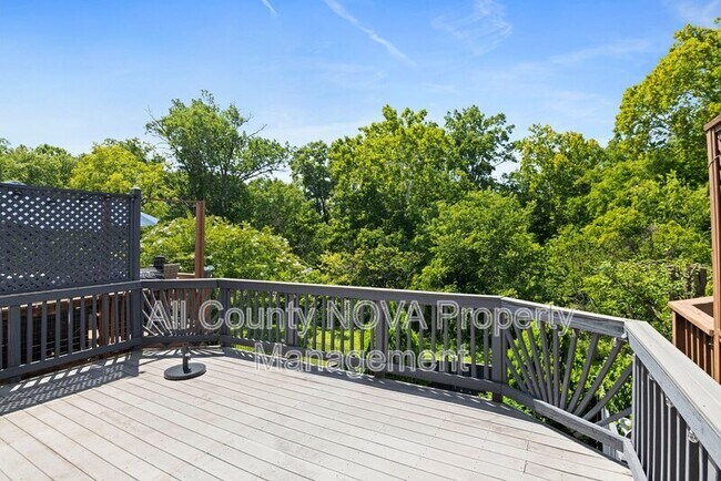 Building Photo - 22707 High Haven Terrace