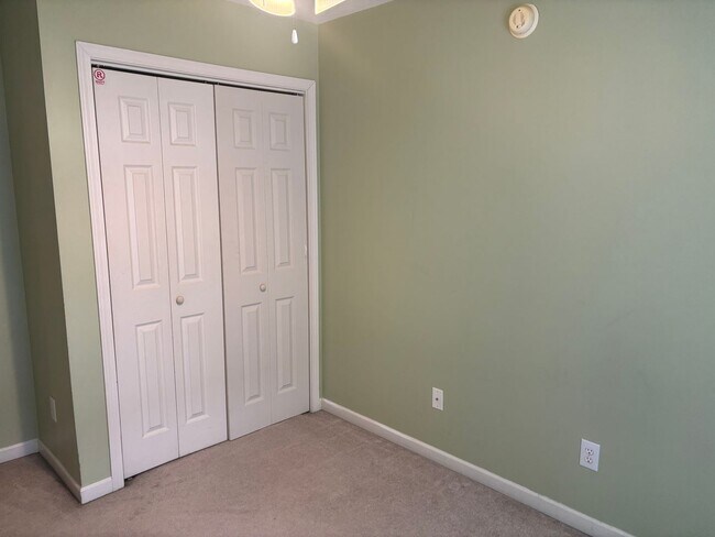 Building Photo - 3465 S Oaklawn Cir