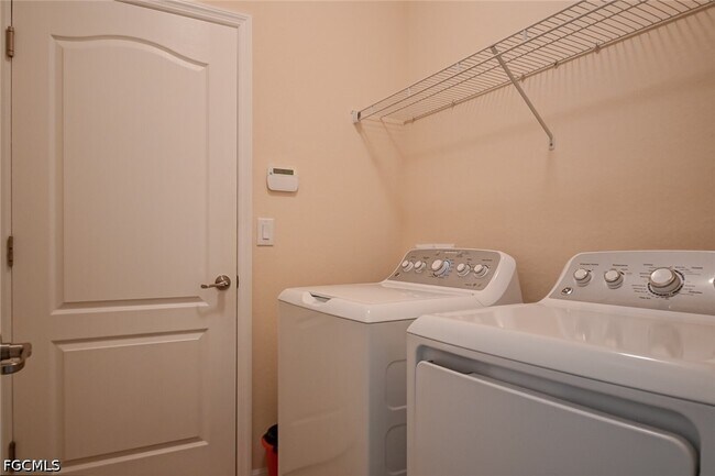 Building Photo - 10973 Cherry Laurel Dr
