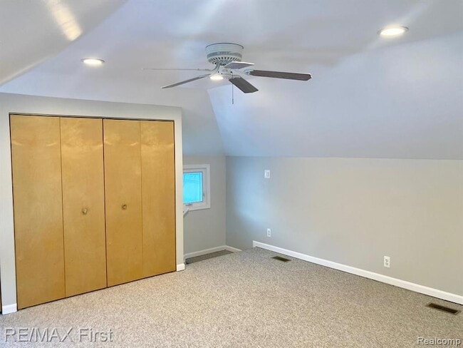 Building Photo - 611 Fairgrove Ave